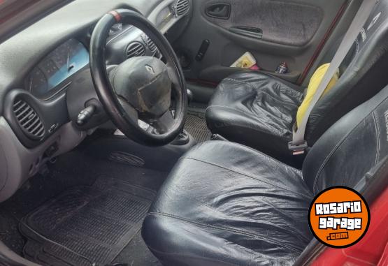 Autos - Renault Megane 1 2000 Nafta 250000Km - En Venta