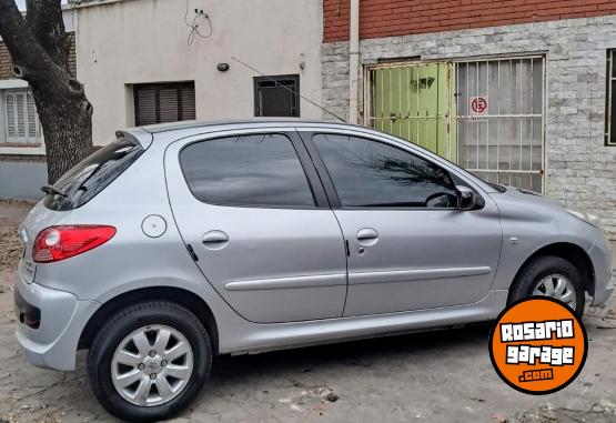 Autos - Peugeot 207 Compact 1.9 2010 Diesel 157000Km - En Venta