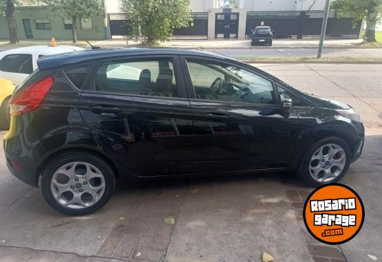 Autos - Ford Fiesta kinetick 2011 Nafta 130000Km - En Venta