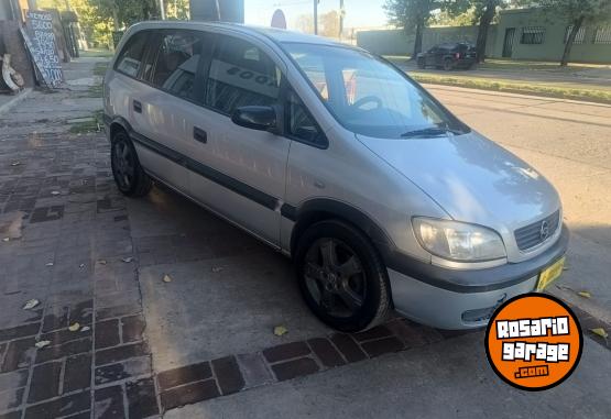 Autos - Chevrolet ZAFIRA  GL 2003 Nafta 200000Km - En Venta