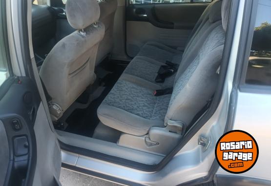 Autos - Chevrolet ZAFIRA  GL 2003 Nafta 200000Km - En Venta