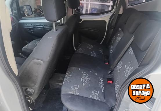 Utilitarios - Fiat QUBO 2012 Nafta 110000Km - En Venta