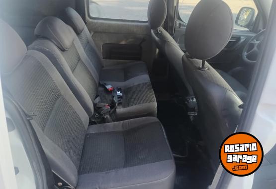 Utilitarios - Citroen BERLINGO FURGON 2016 Diesel 190000Km - En Venta