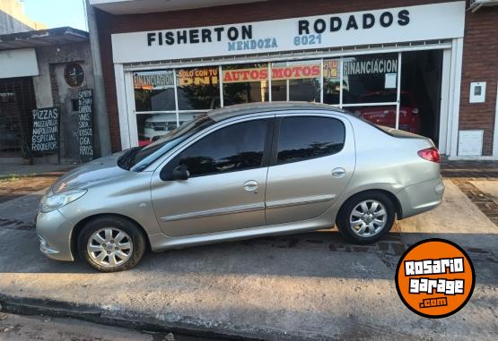 Autos - Peugeot 207 4 PUERTAS 2012 GNC 130000Km - En Venta