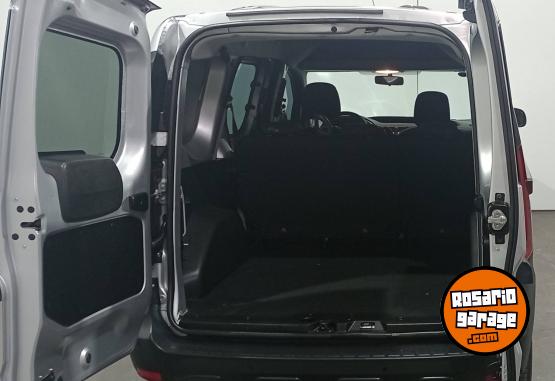 Utilitarios - Renault KANGOO II EXPRESS 5A GNC 2024 GNC 69259Km - En Venta