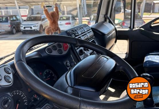 Camiones y Gr�as - Iveco Tector 170e25 Modelo 2015 Excelente Estado - En Venta