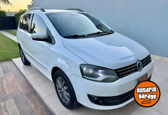 Autos - Volkswagen Suran Highline i-motion 2013 GNC  - En Venta