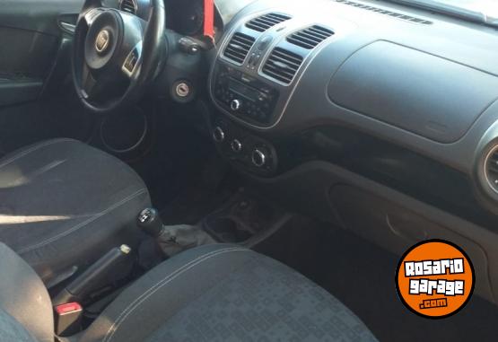 Autos - Fiat PALIO 1.4 ATRACTIV 2017 GNC 130000Km - En Venta