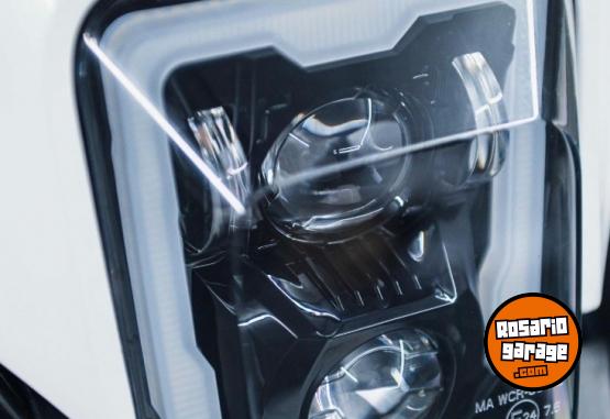 Motos - Husqvarna 701 supermoto 2018 Nafta 13000Km - En Venta