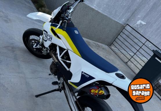 Motos - Husqvarna 701 supermoto 2018 Nafta 13000Km - En Venta