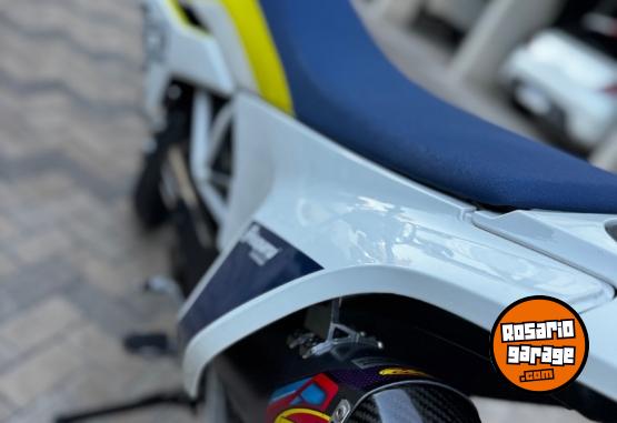 Motos - Husqvarna 701 supermoto 2018 Nafta 13000Km - En Venta