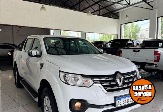Autos - Renault Alaskan Intens 2021 Diesel 77000Km - En Venta