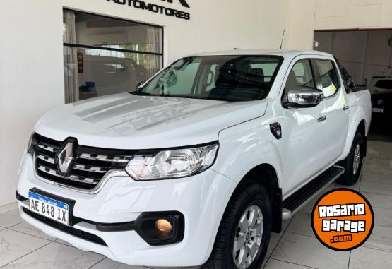 Autos - Renault Alaskan Intens 2021 Diesel 77000Km - En Venta