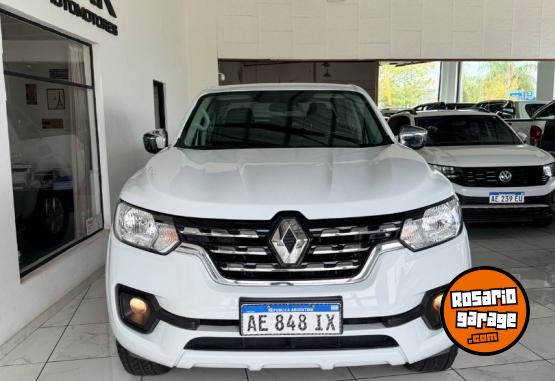 Autos - Renault Alaskan Intens 2021 Diesel 77000Km - En Venta