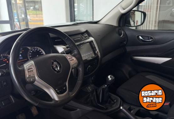 Autos - Renault Alaskan Intens 2021 Diesel 77000Km - En Venta