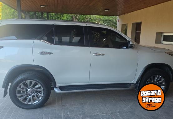 Camionetas - Toyota Sw4 srx 2023 Diesel 38000Km - En Venta