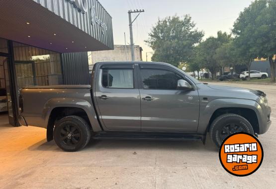 Camionetas - Volkswagen Amarok trend 4x2 2014 Diesel 123456Km - En Venta