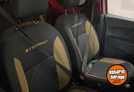 Autos - Renault kangoo stepway 2024 Nafta 130000Km - En Venta