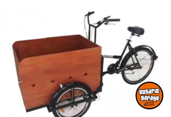 Deportes - Triciclo con caja de carga - En Venta