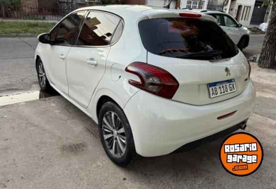 Autos - Peugeot 208 1.6 ALLURE NAV 2017 Nafta  - En Venta