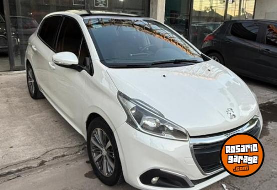 Autos - Peugeot 208 1.6 ALLURE NAV 2017 Nafta  - En Venta