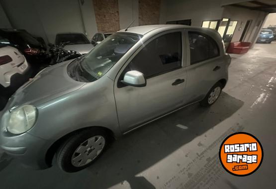 Autos - Nissan March Visia 5 ptas. 2012 Nafta 140000Km - En Venta