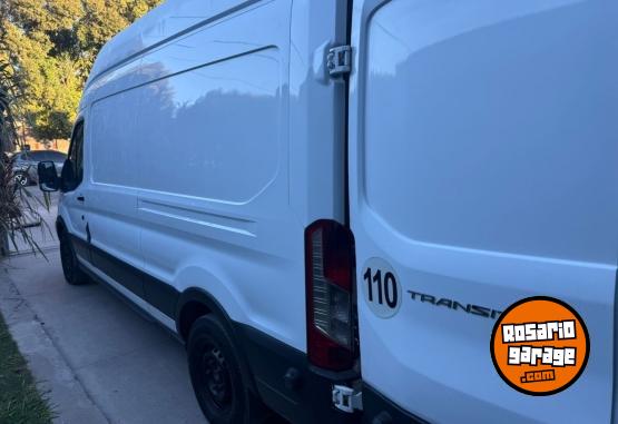 Utilitarios - Ford transit 2.2 furgon largo 2015 Diesel 360000Km - En Venta