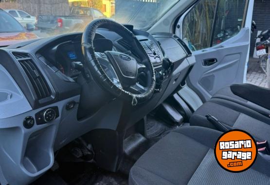 Utilitarios - Ford transit 2.2 furgon largo 2015 Diesel 360000Km - En Venta