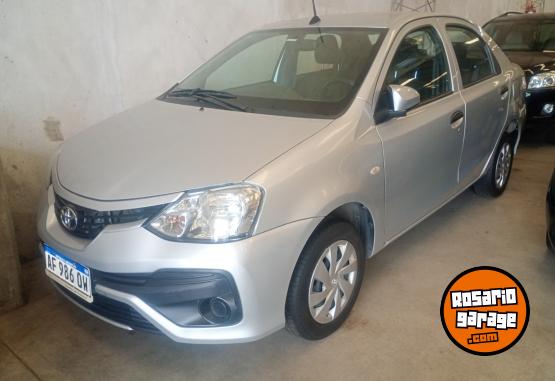 Autos - Toyota Etios 2023 Nafta 51000Km - En Venta