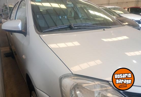 Autos - Toyota Etios 2023 Nafta 51000Km - En Venta