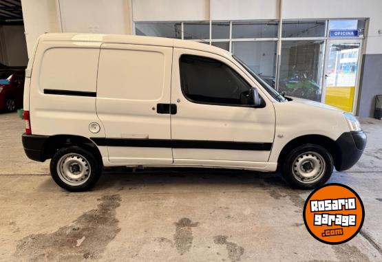 Utilitarios - Peugeot PARTNER 1.6  HDI CONFORT 2017 Diesel 127000Km - En Venta
