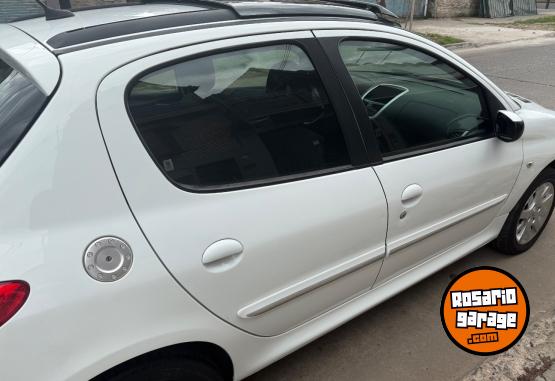 Autos - Peugeot 207 1,6 XT 2011 Nafta 123859Km - En Venta