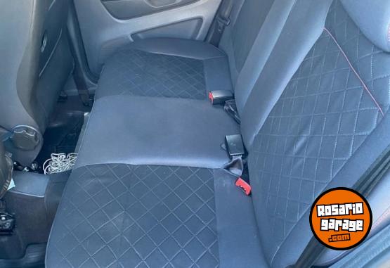 Autos - Volkswagen Suran 2014 Nafta 156000Km - En Venta