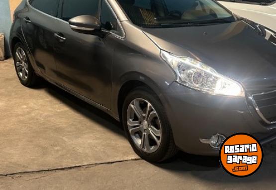 Autos - Peugeot Allure 208 2013 Nafta 143000Km - En Venta
