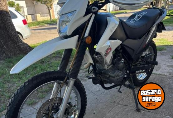 Motos - Zanella zr 150 2018 Nafta 20000Km - En Venta