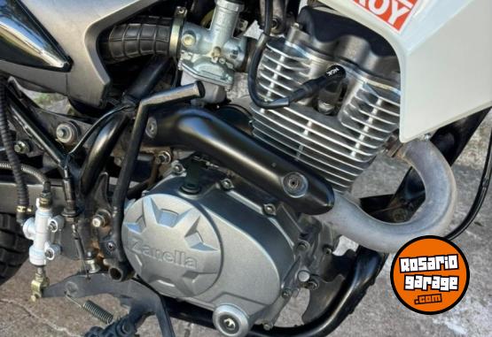 Motos - Zanella zr 150 2018 Nafta 20000Km - En Venta