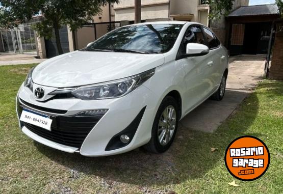 Autos - Toyota Yaris 2019 Nafta 121355Km - En Venta