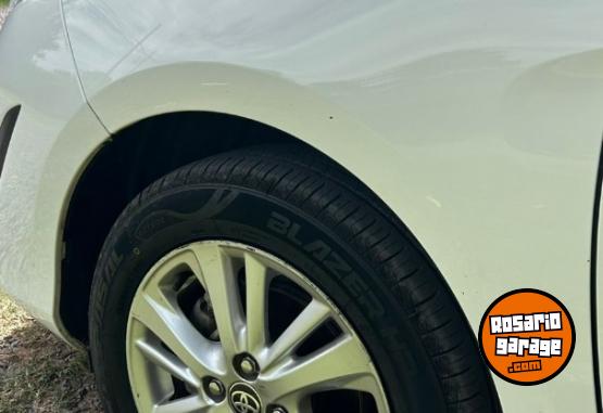 Autos - Toyota Yaris 2019 Nafta 121355Km - En Venta