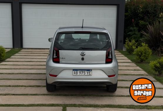 Autos - Volkswagen Up High 2017 Nafta 110000Km - En Venta