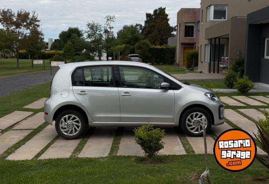Autos - Volkswagen Up High 2017 Nafta 110000Km - En Venta