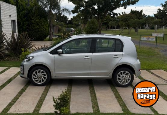 Autos - Volkswagen Up High 2017 Nafta 110000Km - En Venta