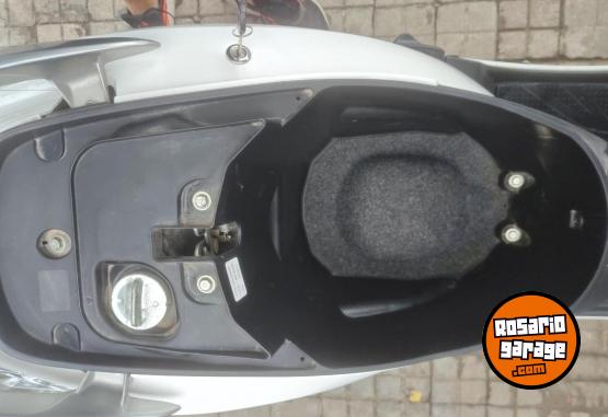 Motos - Honda Elite 125 IMPECABLE ! 2017 Nafta 17000Km - En Venta