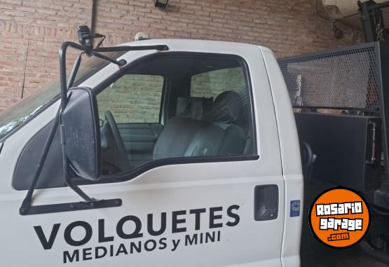 Camiones y Gr�as - Ford F 4000 diesel Acepto permuta de mi inter�s - En Venta