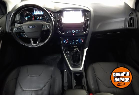 Autos - Ford FOCUS 4P 2.0L N SE PLUS 2018 Nafta 99000Km - En Venta