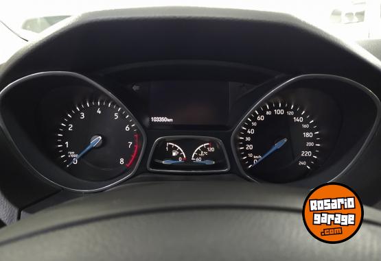 Autos - Ford FOCUS 4P 2.0L N SE PLUS 2018 Nafta 99000Km - En Venta