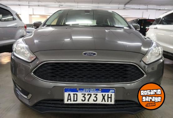 Autos - Ford FOCUS 4P 2.0L N SE PLUS 2018 Nafta 99000Km - En Venta
