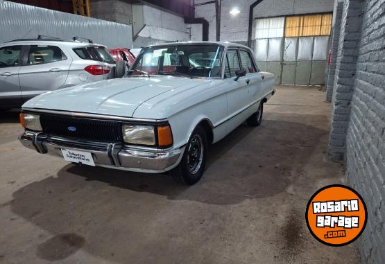 Cl�sicos - Ford Falc�n versi�n de lujo - En Venta