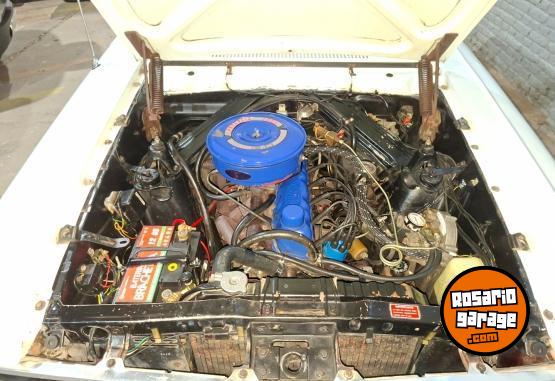 Cl�sicos - Ford Falc�n versi�n de lujo - En Venta