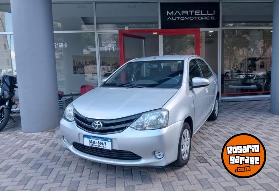 Autos - Toyota Etios 1.5 2015 Nafta 84000Km - En Venta