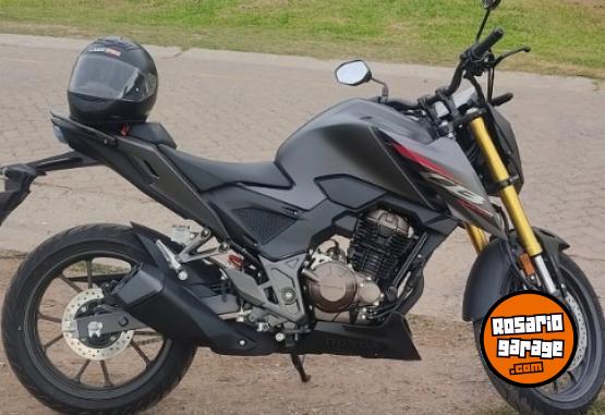 Motos - Honda CB 300 2025 Nafta 1300Km - En Venta
